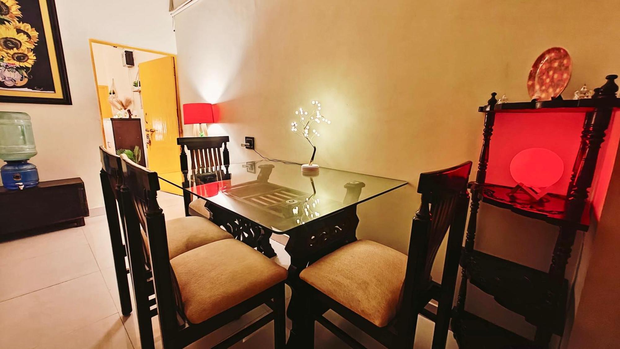 The Yellow House - Couple'S Getaway In Gomti Nagar- 1 Bhk Lucknow Extérieur photo